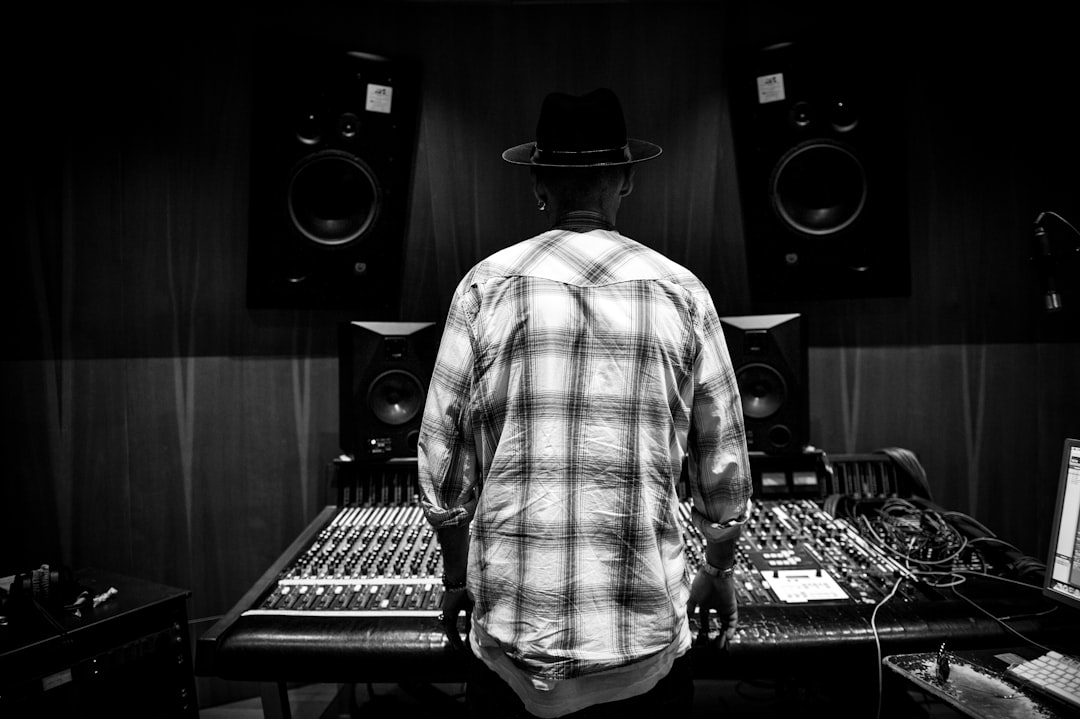 Comparison of professional vs consumer audio equipment